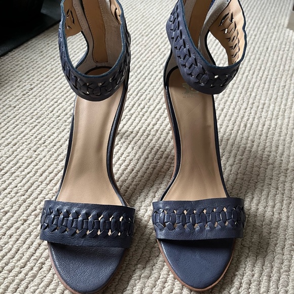 Joe’s mauve leather high heels. Never worn. Like New. - Picture 3 of 7